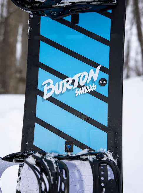 スノーボード ボード バートン BURTON SMALLS Blue 25-26 送料無料 日本正規品 予約商品 店頭受け取り可能
