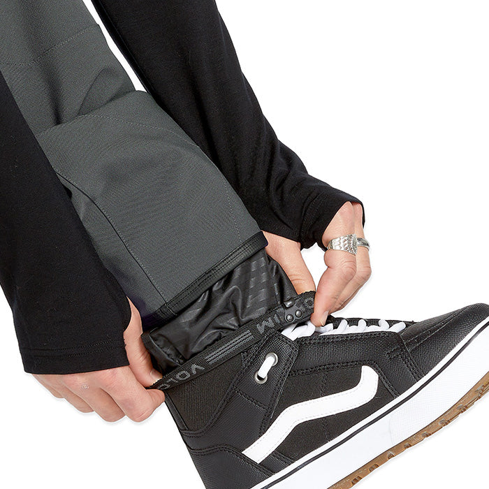 ボルコム スノーボード ウェア ビブパンツ VOLCOM MENS ROAN BIB OVERALL Charcoal メンズ 24-25 日本正規品