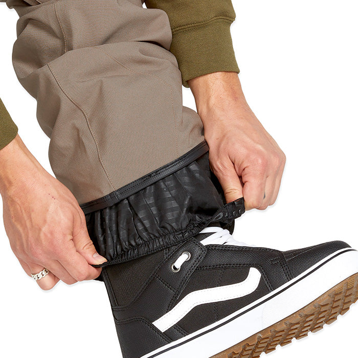 ボルコム スノーボード ウェア ビブパンツ VOLCOM MENS ROAN BIB OVERALL Chestnut Brown メンズ 24-25 日本正規品