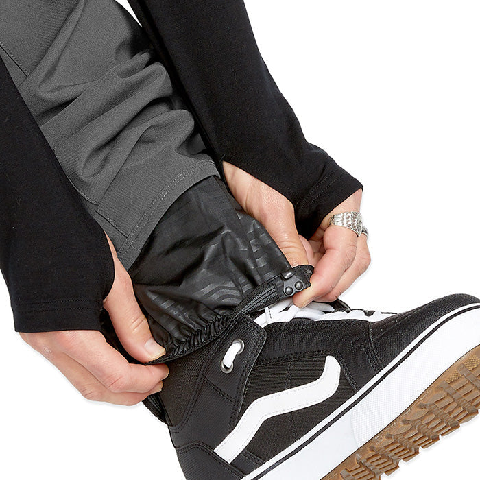 ボルコム スノーボード ウェア パンツ VOLCOM MENS FREAKIN SNOW CHINO Charcoal メンズ 24-25 日本正規品