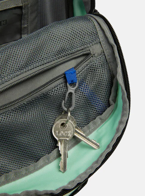 スノーボード ケース バートン BURTON Kids' Day Hiker 12L Backpack Soft Sage 25-26 送料無料 日本正規品 予約商品 店頭受け取り可能