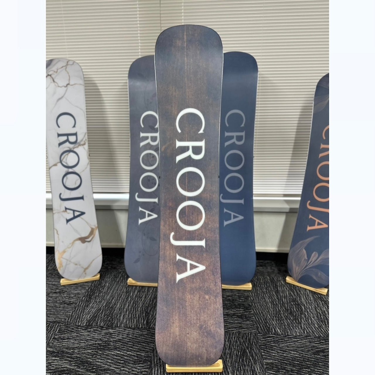 CROOJA クロージャ LOCUST 25-26 スノーボード ボード