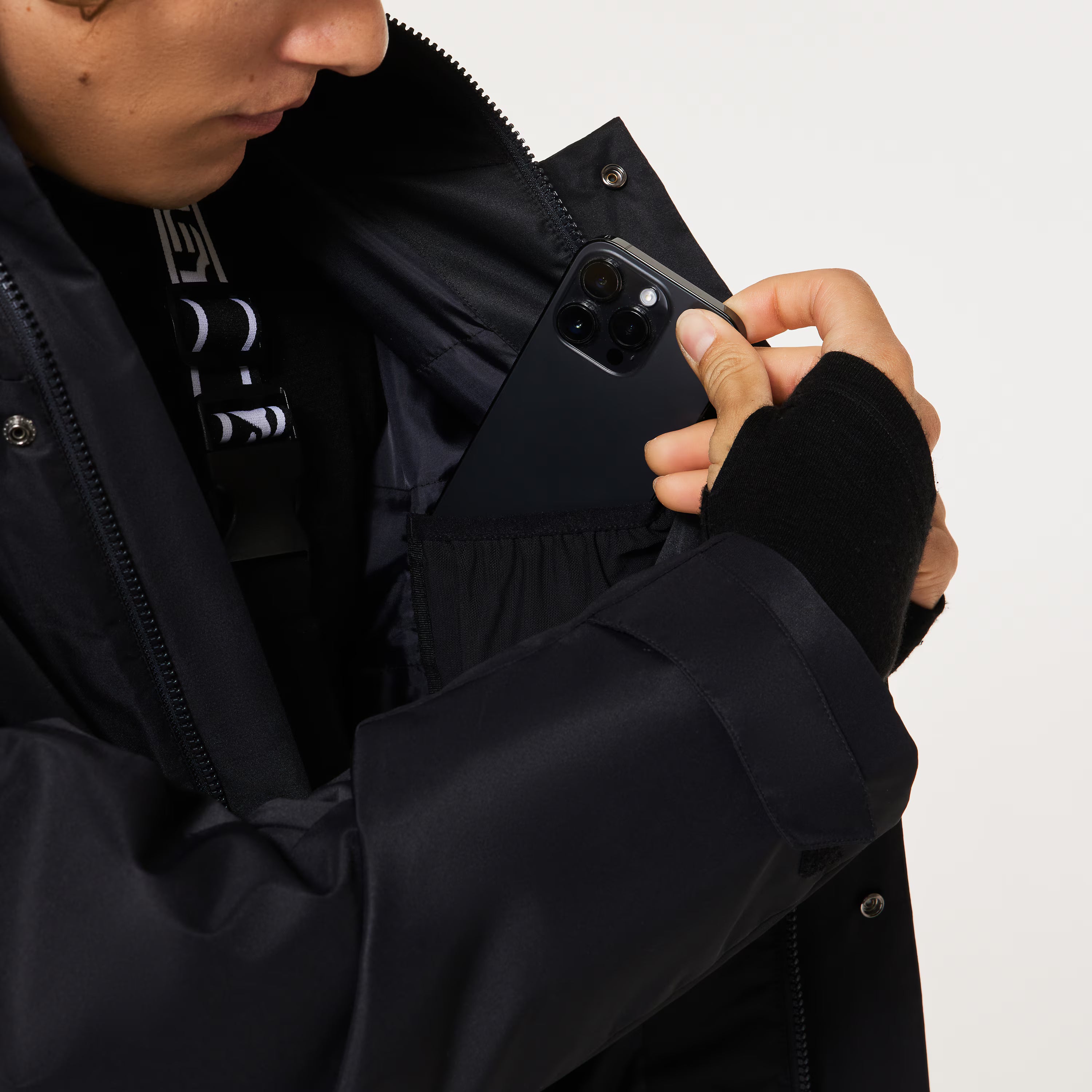 スノーボード ウェア オークリー OAKLEY RANGE RC JACKET 2.0 BLACKOUT 送料無料 日本正規品 予約商品 店頭受け取り可能