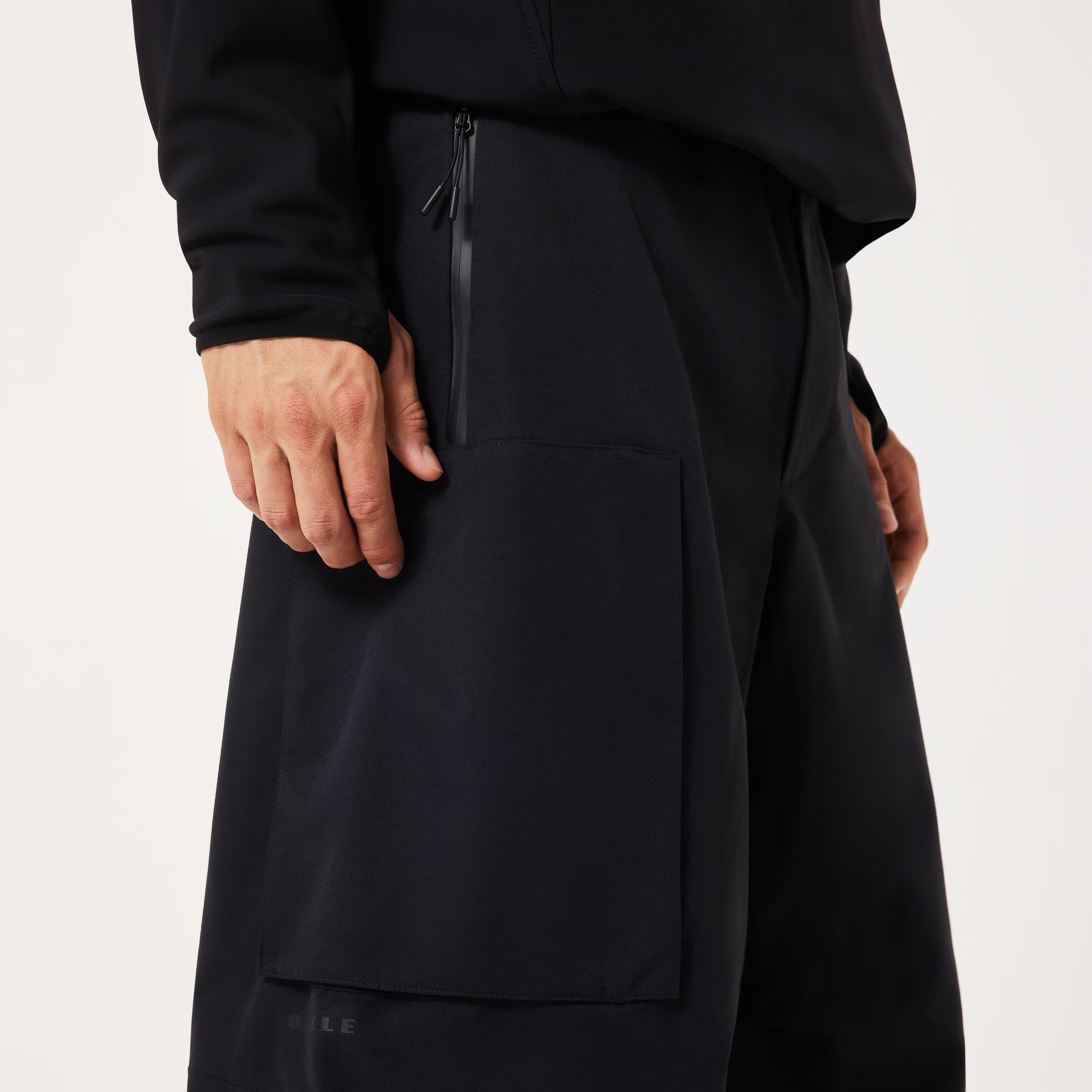 スノーボード ウェア オークリー OAKLEY CHANNEL CARGO PANT BLACKOUT 送料無料 日本正規品 予約商品 店頭受け取り可能