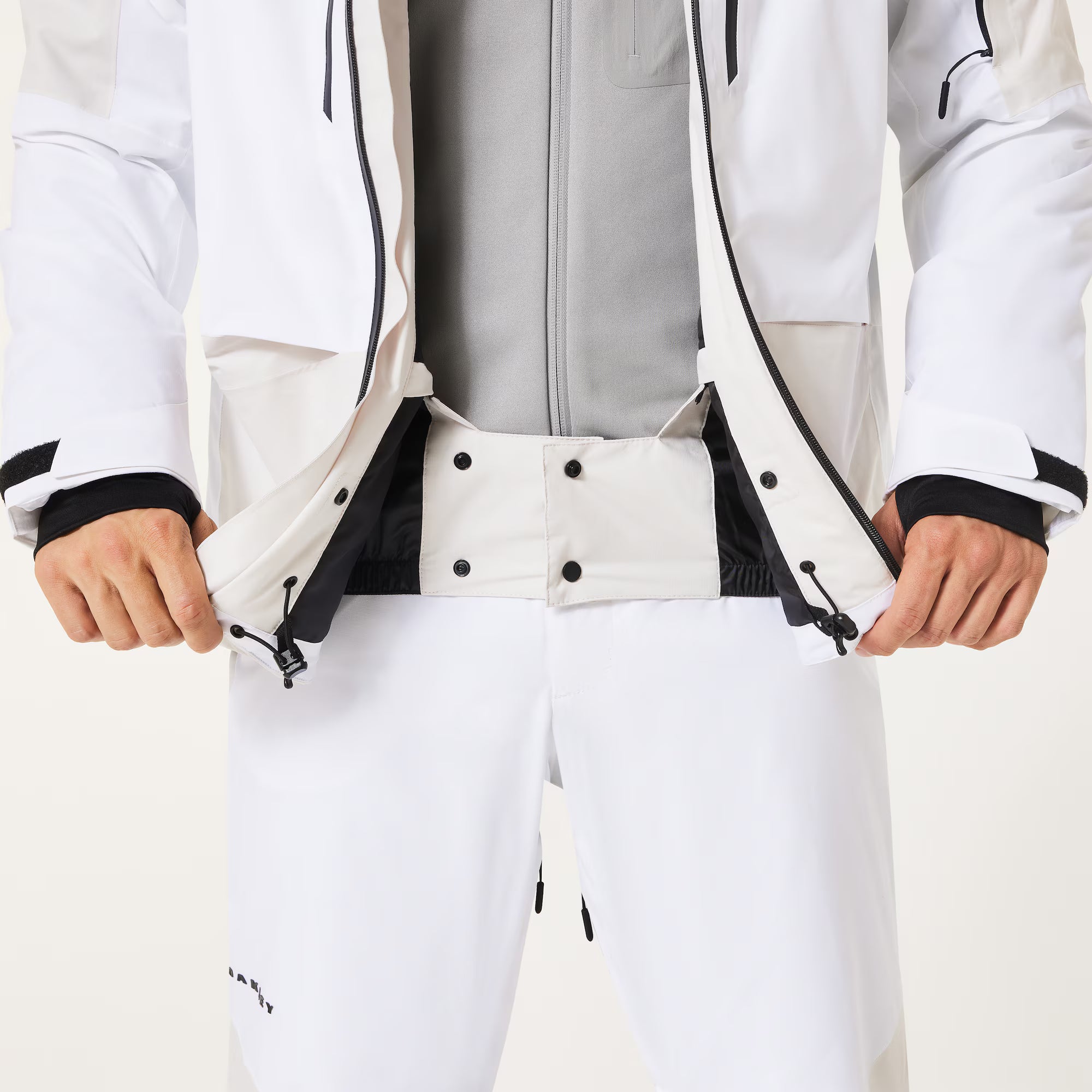 スノーボード ウェア オークリー OAKLEY CANOPY PRO INSULATED JACKET MIST/WHITE 送料無料 日本正規品 予約商品 店頭受け取り可能