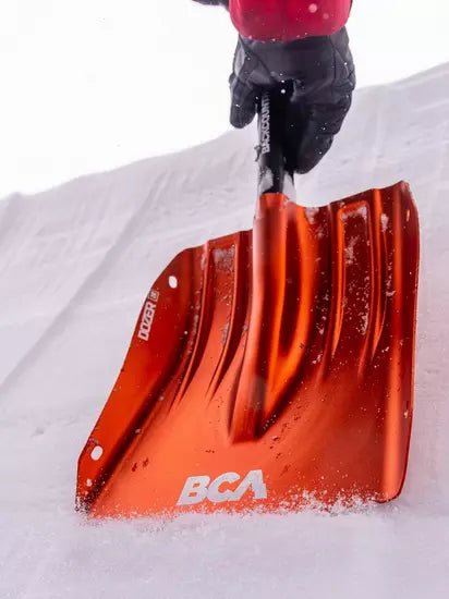 スノーボード バック ビーシーエー BCA DOZER 2H SHOVEL ORANGE 25-26 送料無料 日本正規品 予約商品 店頭受け取り可能