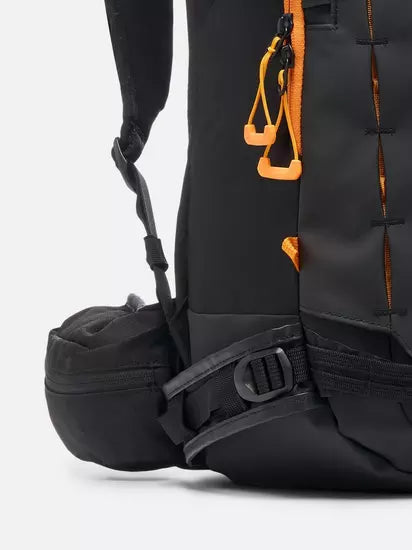 スノーボード バック ビーシーエー BCA STASH 25 BLACK 25-26 送料無料 日本正規品 予約商品 店頭受け取り可能