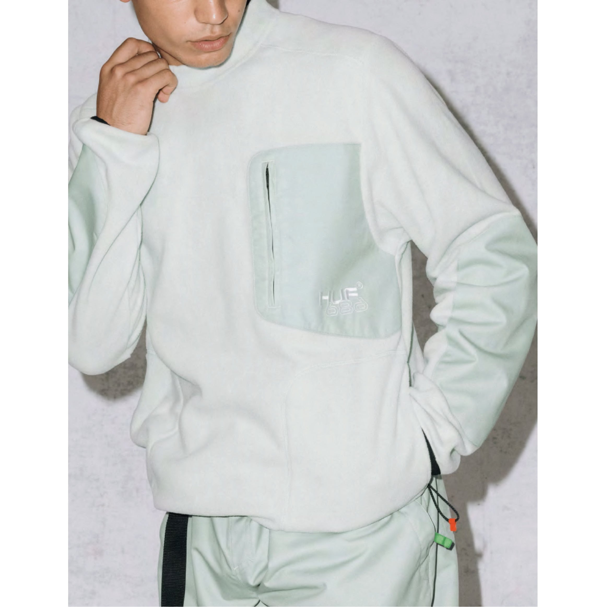 25-26 686 MENS 686 HUF FLEECE CREWNECK HUF GREEN COLORBLOCK 25-26 送料無料 予約商品 店頭受け取り可能
