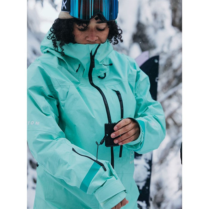 BURTON [ak] コレクション Women's Burton [ak] Tusk GORE-TEX Pro 3L Stretch Jacket Powder Mint バートン AK レディースウェア タスクストレッチジャケット ゴアテックス スノーボード ジャケット レディース