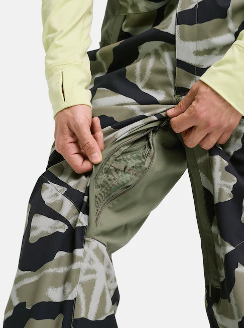 スノーボード ウェア バートン BURTON Reserve 2L Stretch Bibs Graffiti Camo / Forest Moss 25-26 送料無料 日本正規品 予約商品 店頭受け取り可能