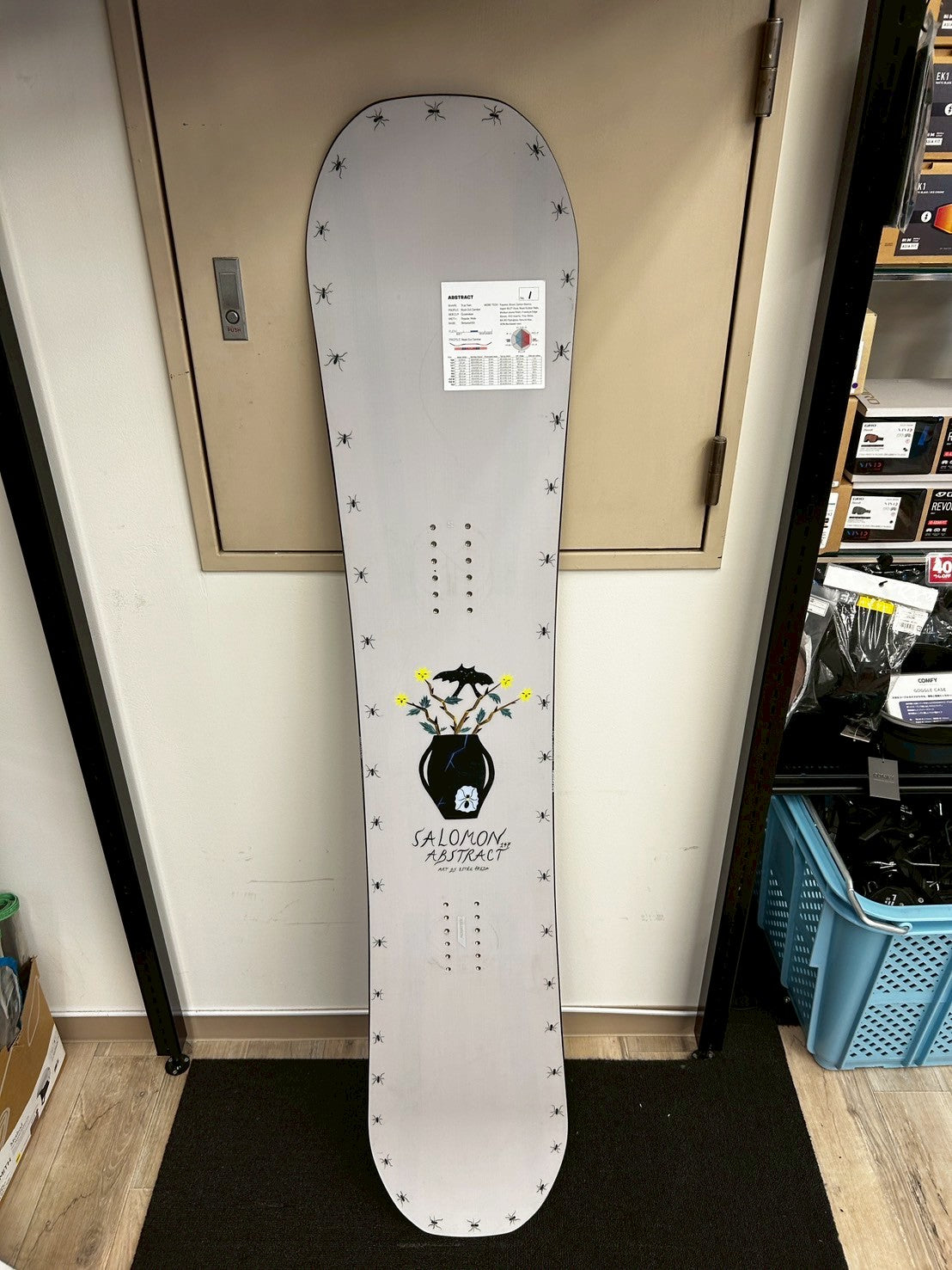 新品　スノーボード　ボード　NEVERSUMMER　レディース　147cm NEVER SUMMER 【超P祭】スノーボード 板 レディース ネバー