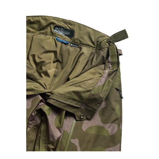 BURTON ウェア バートン  Men's [ak] Swash Insulated GORE-TEX 2L Pants Keel Camo 3075910E9S 26-27 スノーボードウェア 日本正規品