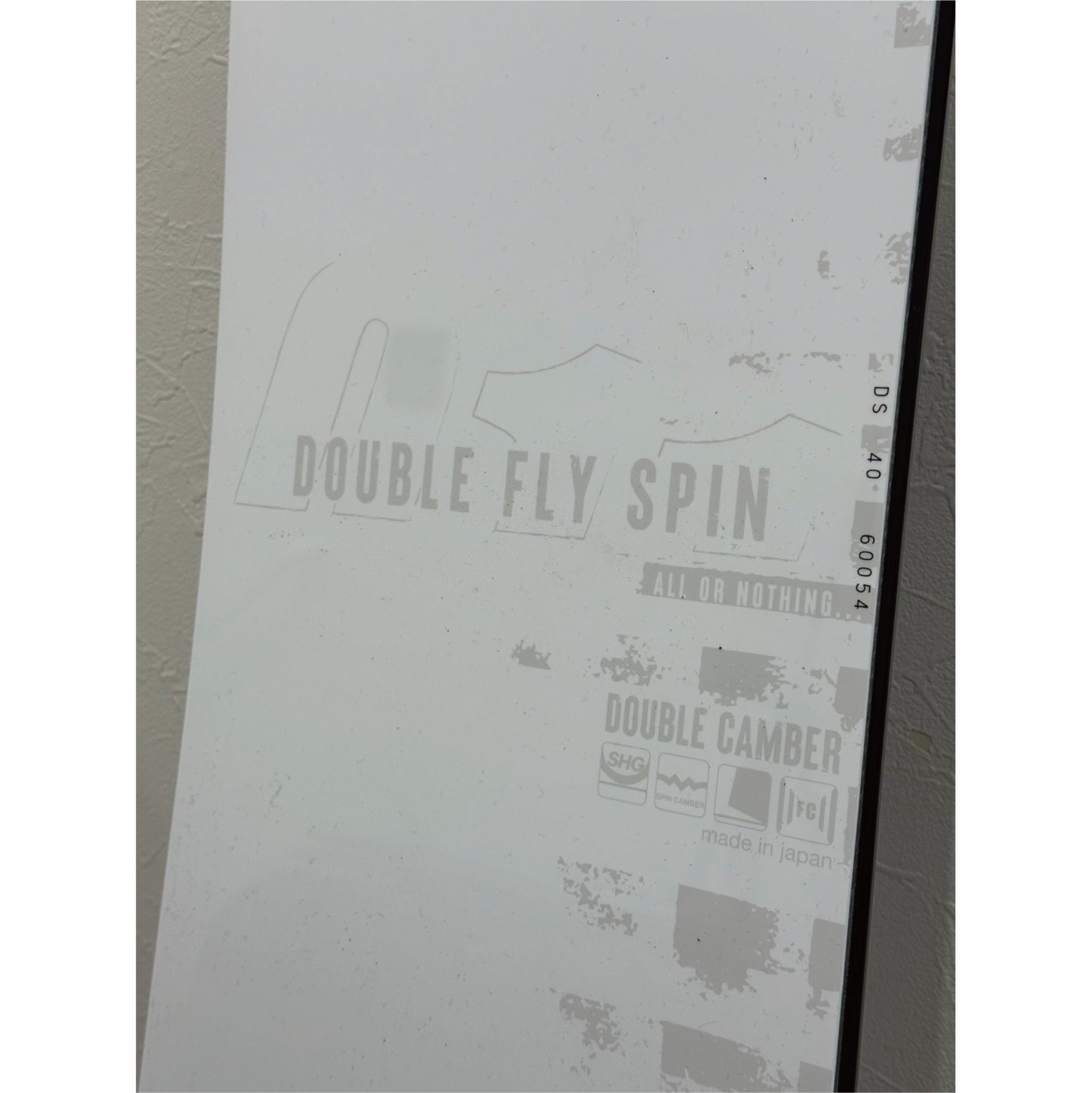 011ARTISTIC スノーボード ゼロワンワン DOUBLE FLY SPIN 26-27 板 日本正規品