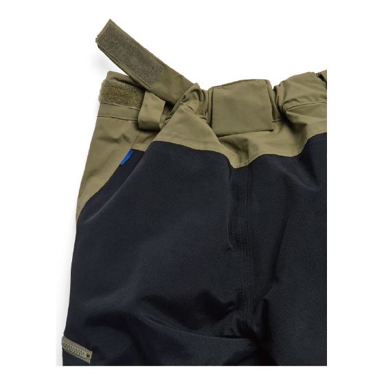 BURTON ウェア バートン  Kids' Skylar 2L Pants Forest Moss 2432110AA9 26-27 スノーボードウェア 日本正規品